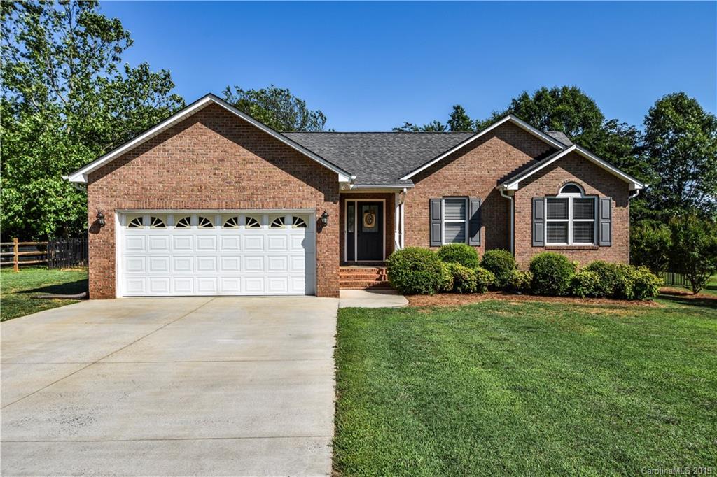 4150 Sim Chick Ln., Maiden, NC 28650