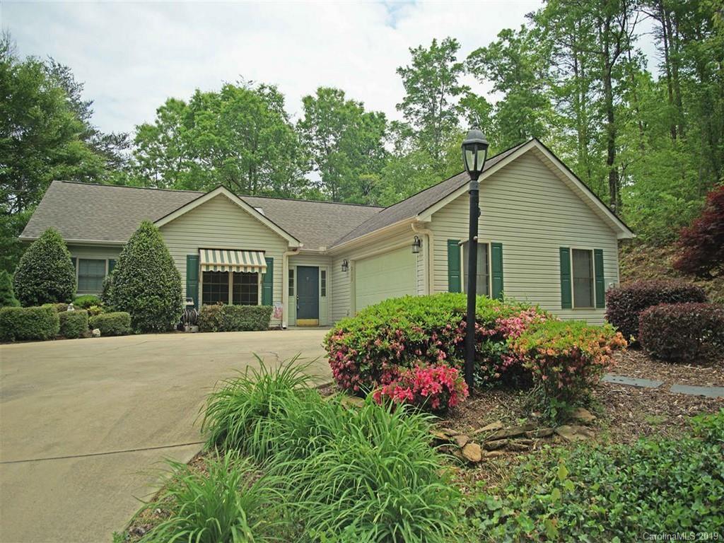 121 Stayman Ct., Lake Lure, NC 28746