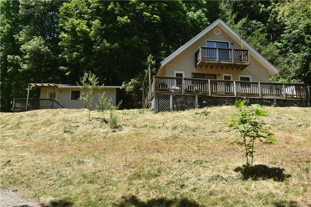 128 Rome Beauty Rd., Waynesville, NC 28785