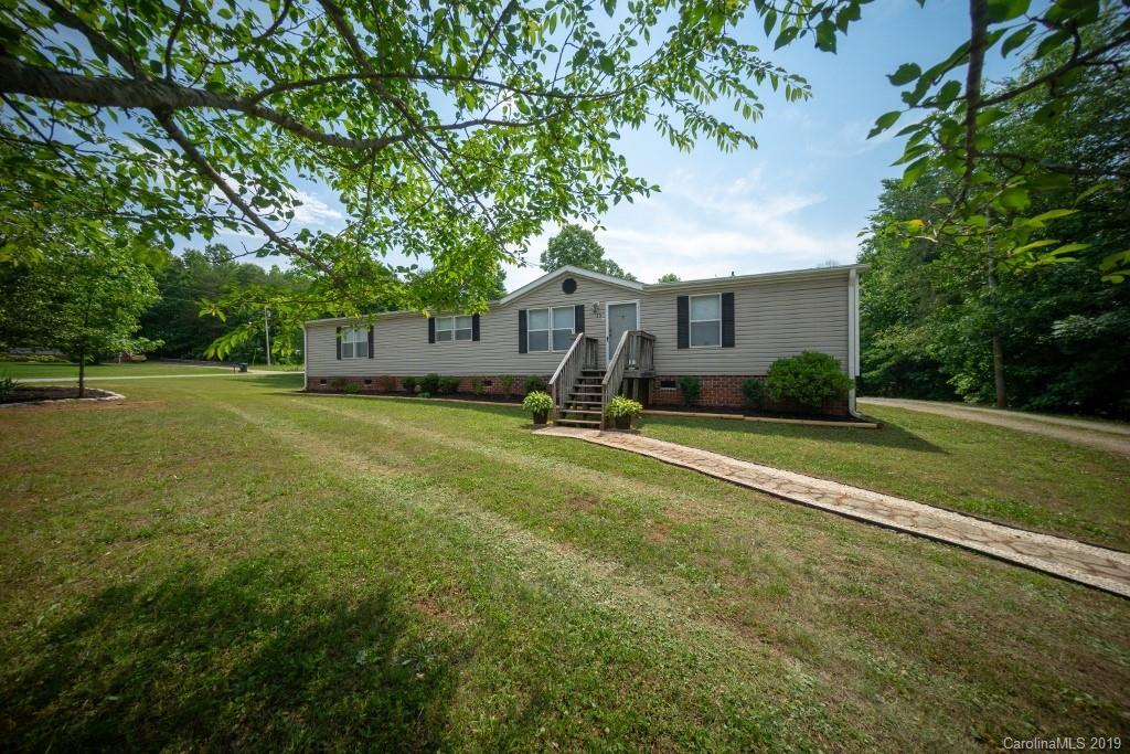 130 Gemstone Dr., Statesville, NC 28625