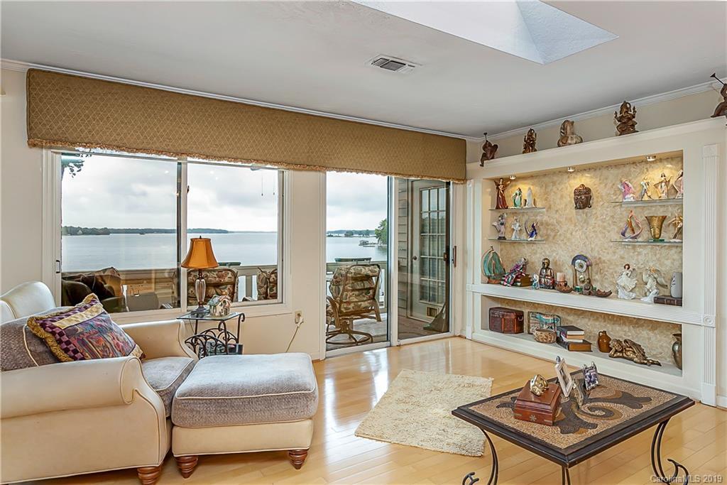 7831 Spinnaker Bay Dr. #309, Sherrills Ford, NC 28673