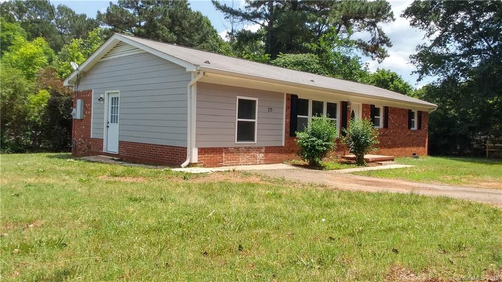 225 Evergreen Dr., Salisbury, NC 28144