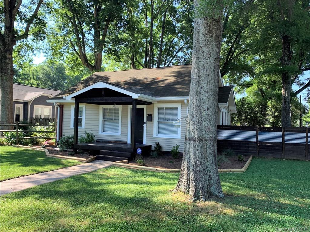 701 E Iredell Ave., Mooresville, NC 28115