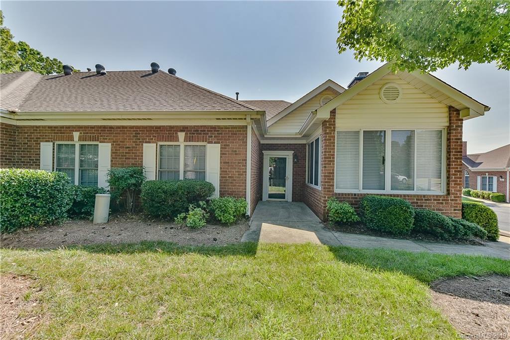 8684 Windsor Ridge Dr., Charlotte, NC 28277