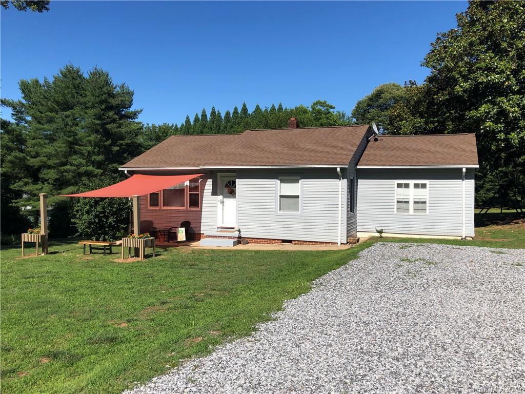 107 Burke St., Morganton, NC 28655