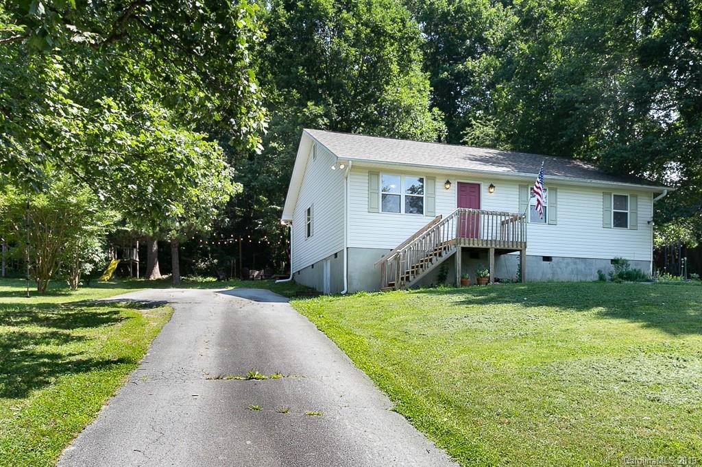 115 S Rowe Rd., Hendersonville, NC 28792