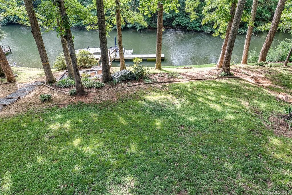 7124 Beargrass Rd. #16, Sherrills Ford, NC 28673
