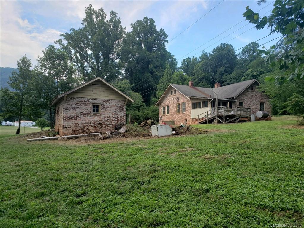 48 Los Pinos None, Marion, NC 28752