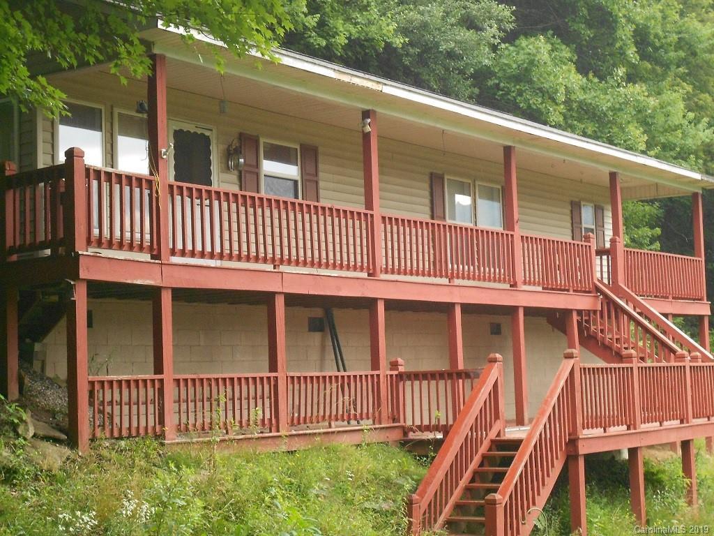 572 Rich Cove Rd., Maggie Valley, NC 28751