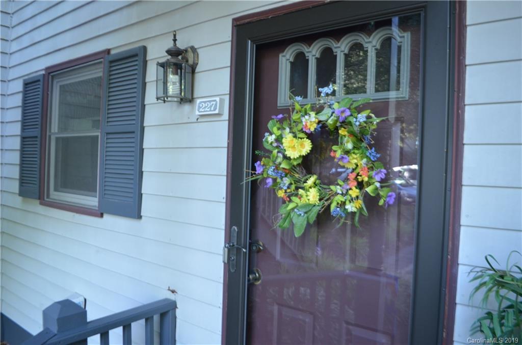 227 Ramsey Ct., Statesville, NC 28677