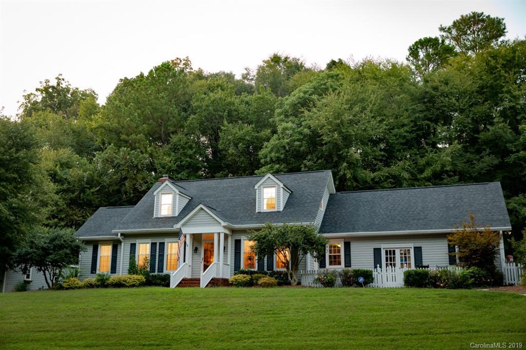 201 Hillcrest Ave., Concord, NC 28025