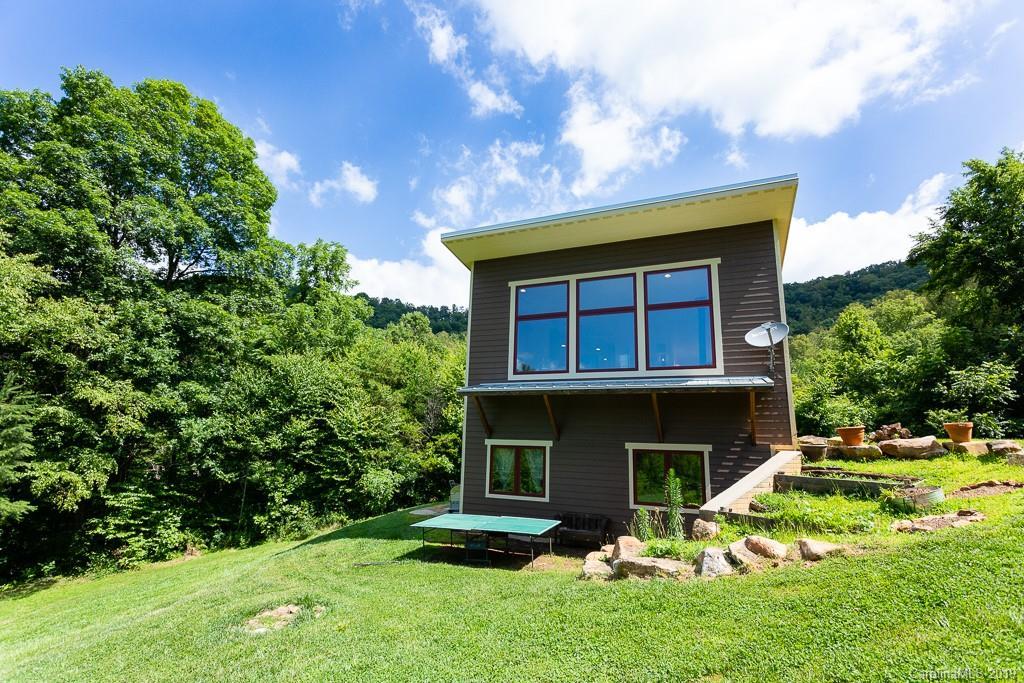 55 Gracefull Way, Candler, NC 28715