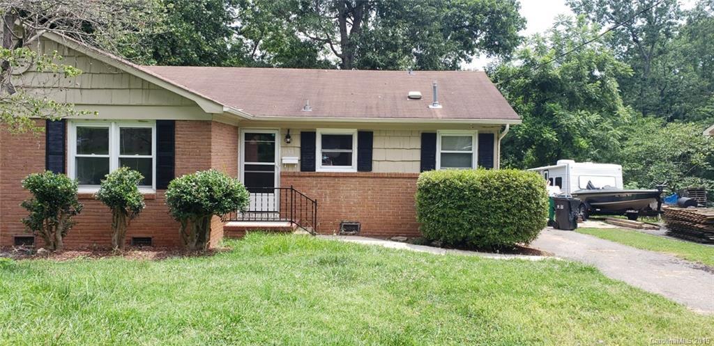 1133 Grovewood Dr., Charlotte, NC 28208