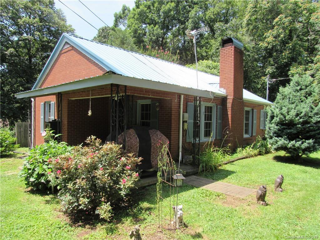 2274 Watts St., Morganton, NC 28655