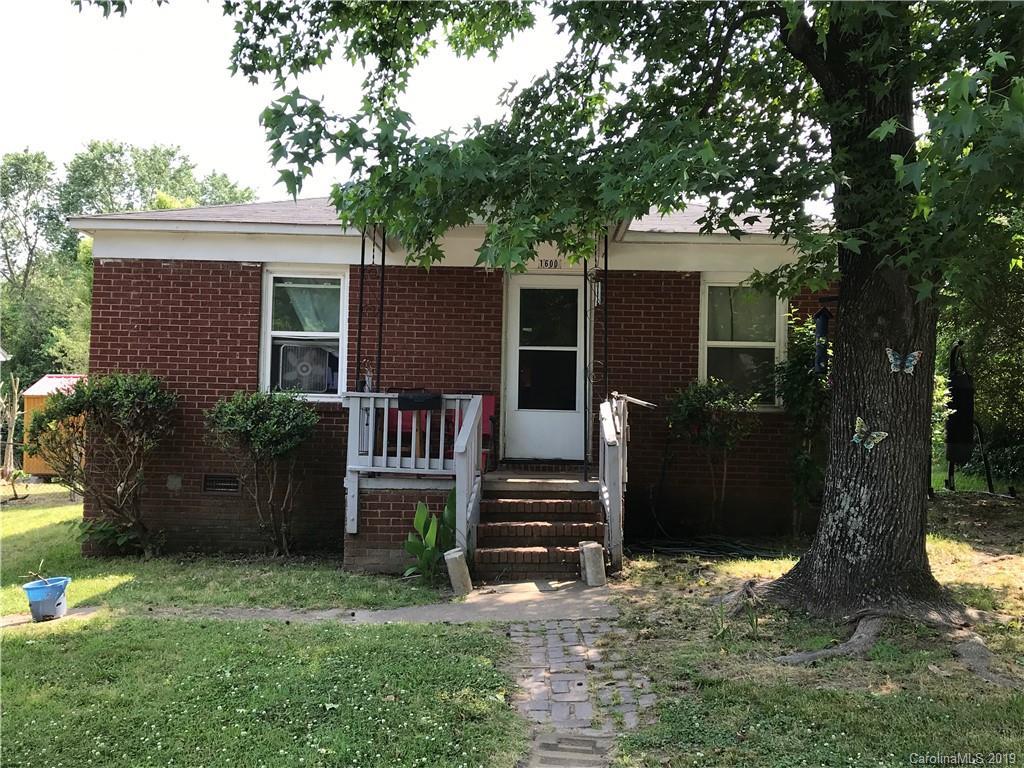 1600 Newcastle St., Charlotte, NC 28216