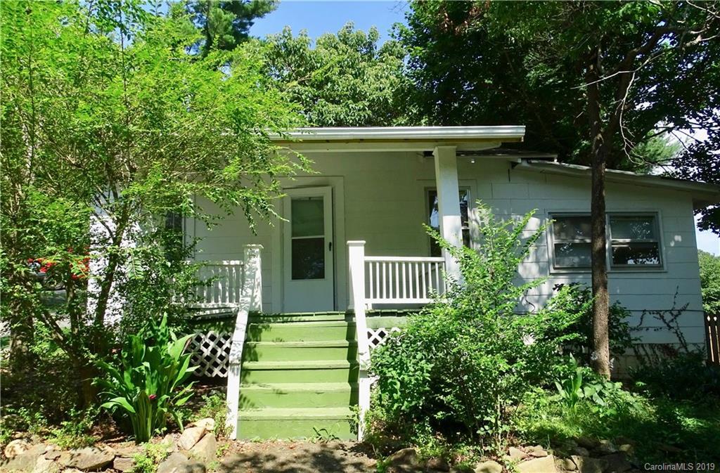 84 Craig Cir., Asheville, NC 28805