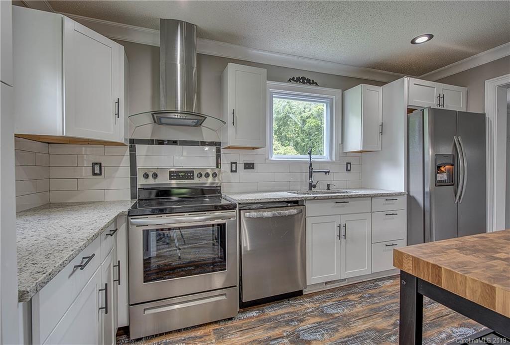 105 Maryland Ave., Bessemer City, NC 28016