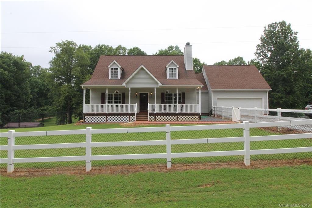 400 Sunflower Rd., Statesville, NC 28625