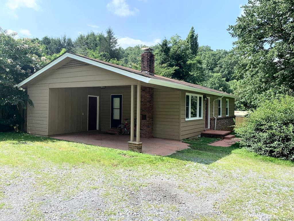 210 Hillcrest St., Sylva, NC 28779