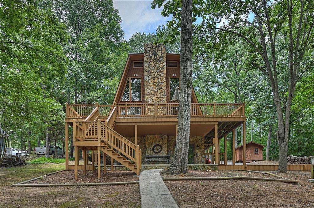 270 Beaver Dam Rd., Badin Lake, NC 28127