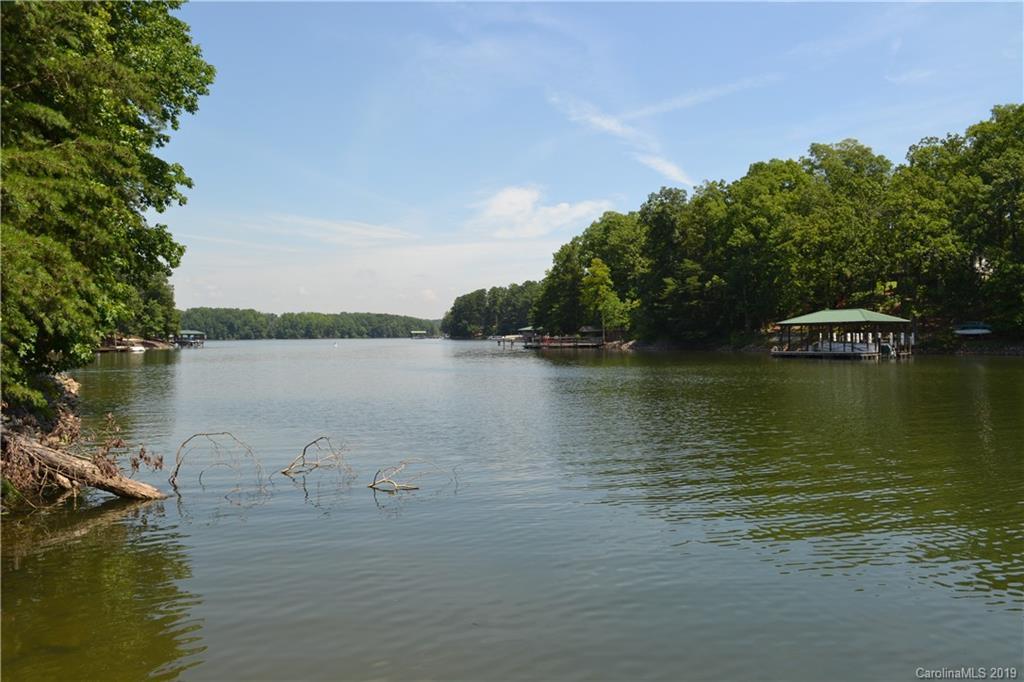 150 Montclair Dr., Mooresville, NC 28117