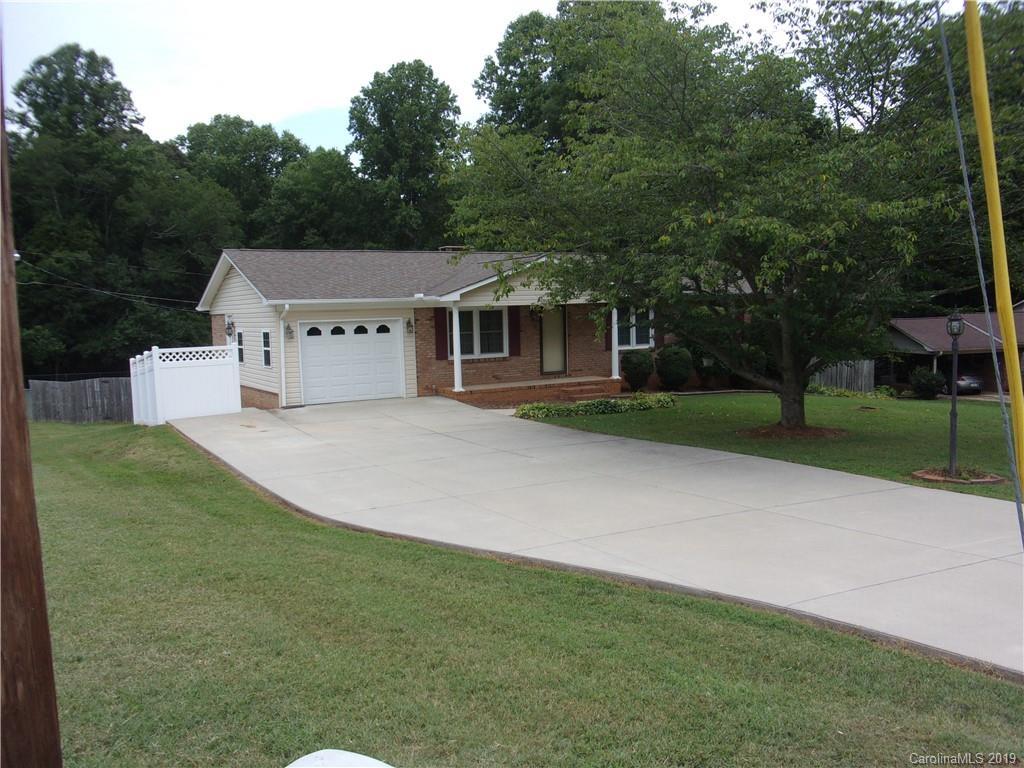 350 Pinevale Dr., Salisbury, NC 28144