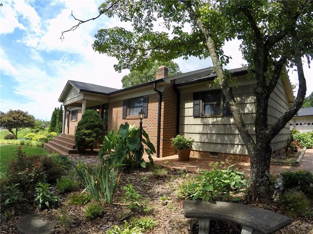 5720 Wilkies Grove Church Rd., Hickory, NC 28602