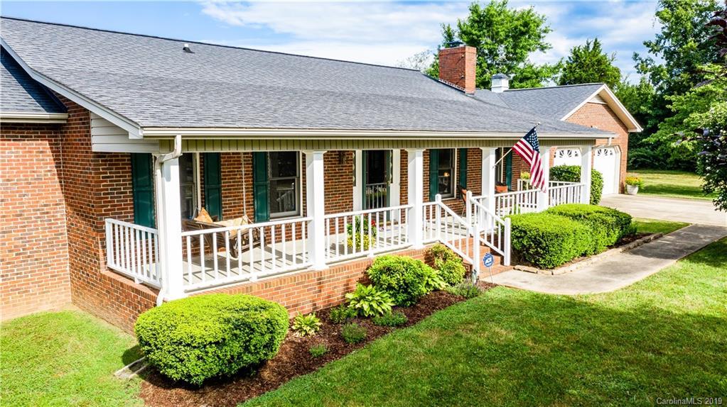 408 Hoover Rd., Troutman, NC 28166