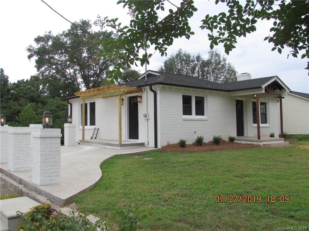 2712 Centergrove Rd., Kannapolis, NC 28083