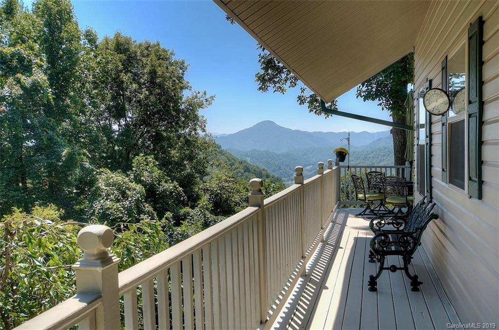 387 New Mountain High Pkwy., Bakersville, NC 28740