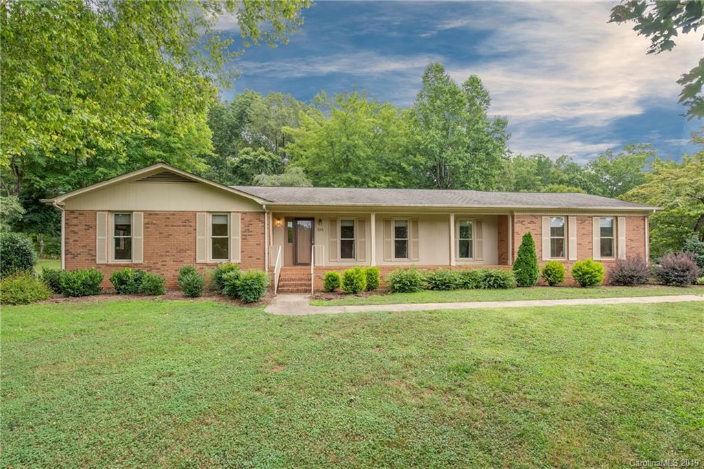 395 Fairforest Dr., Rutherfordton, NC 28139