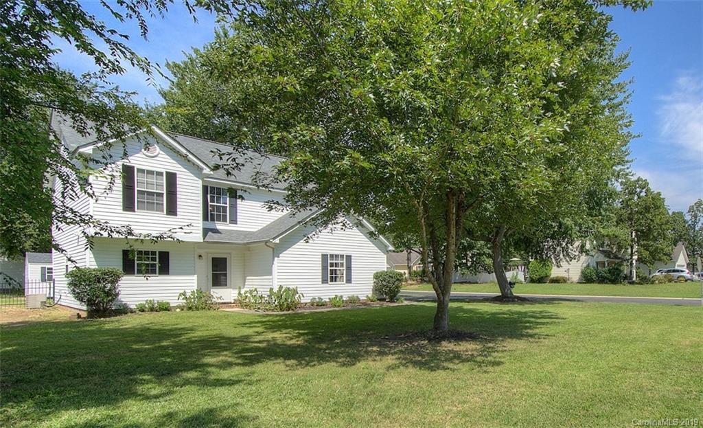 3015 Queensdale Dr., Monroe, NC 28110