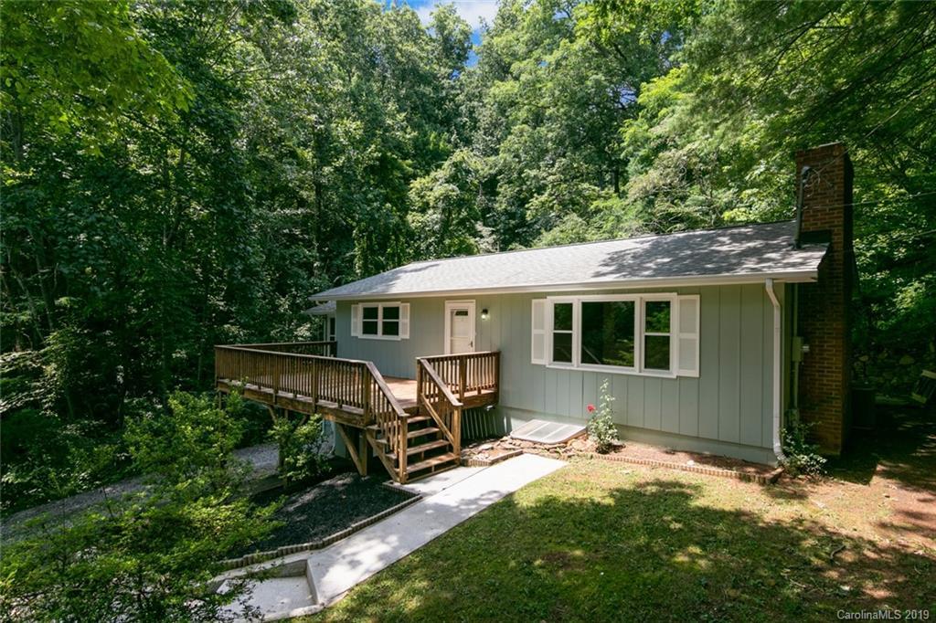 79 Hemlock St., Arden, NC 28704