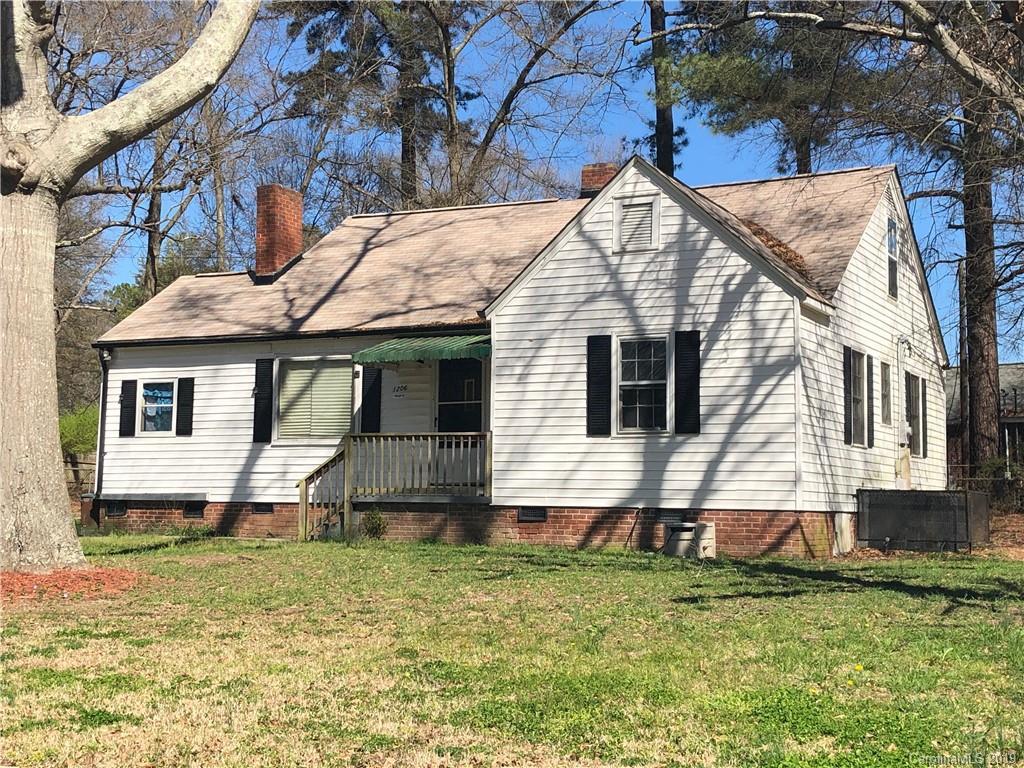 1206 W 4th Ave., Gastonia, NC 28052