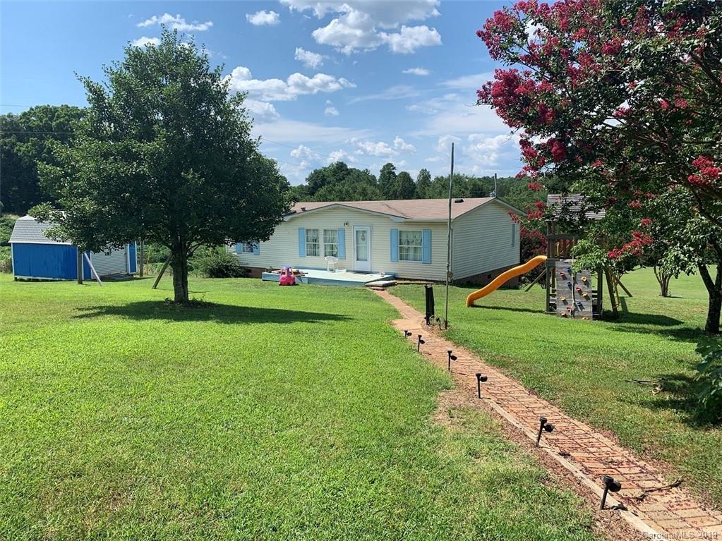 160 Greystone Rd., Davidson, NC 28036