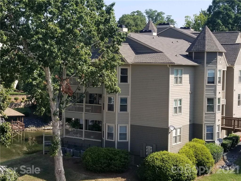 13822 Queens Harbor Rd., Charlotte, NC 28278