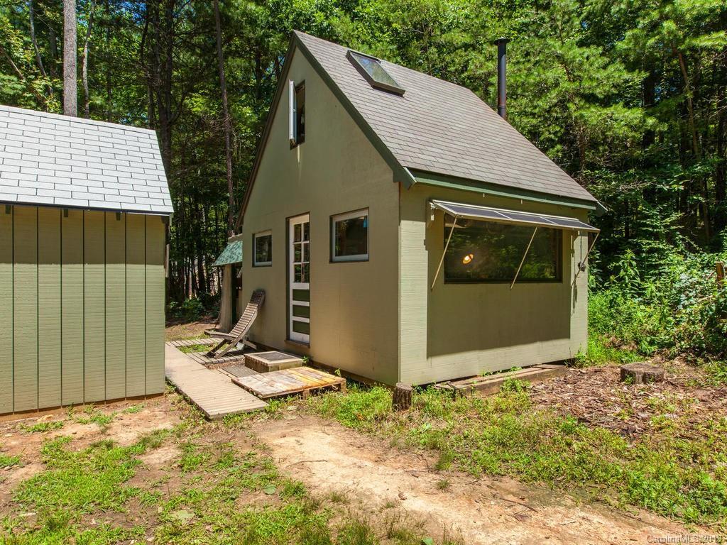 120 High Top Mountain Rd., Leicester, NC 28748