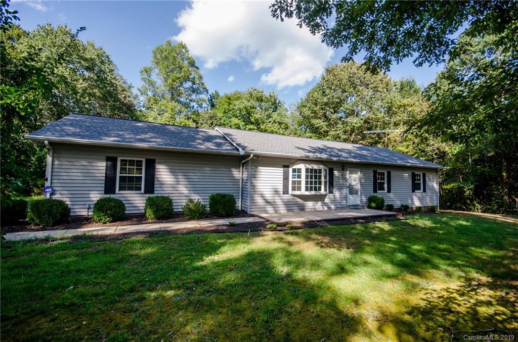 612 Dobson Farm Rd., Statesville, NC 28625