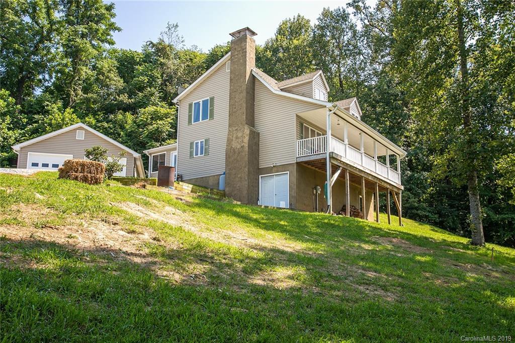 1824 Gilliam Mountain Rd., Hendersonville, NC 28792