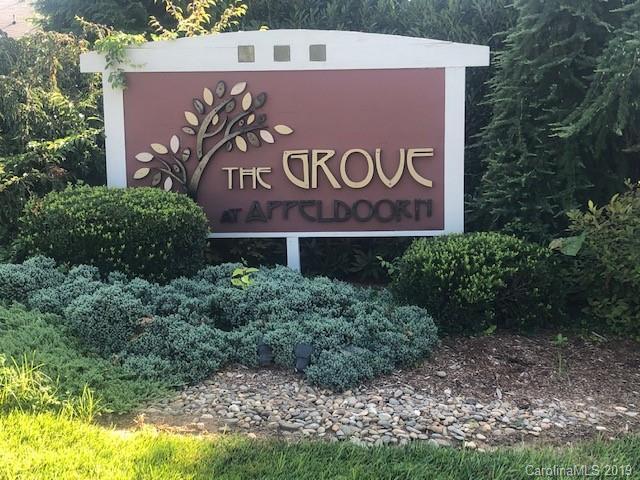 421 Appeldoorn Cir., Asheville, NC 28803