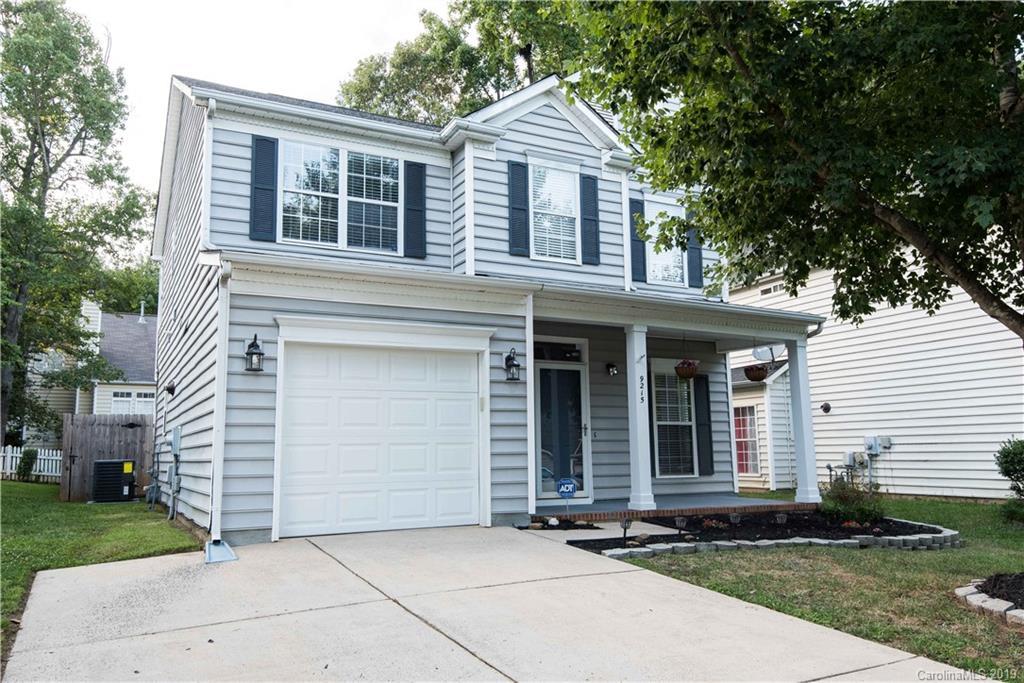 9215 Darbyshire Pl., Charlotte, NC 28216