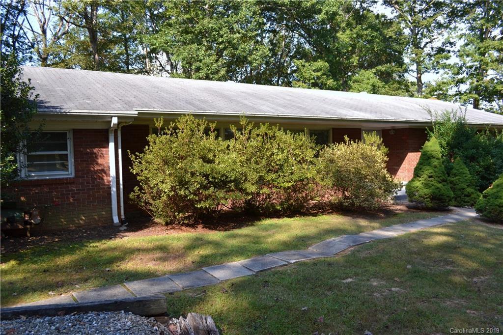 254 Mount Carmel Rd., Asheville, NC 28806