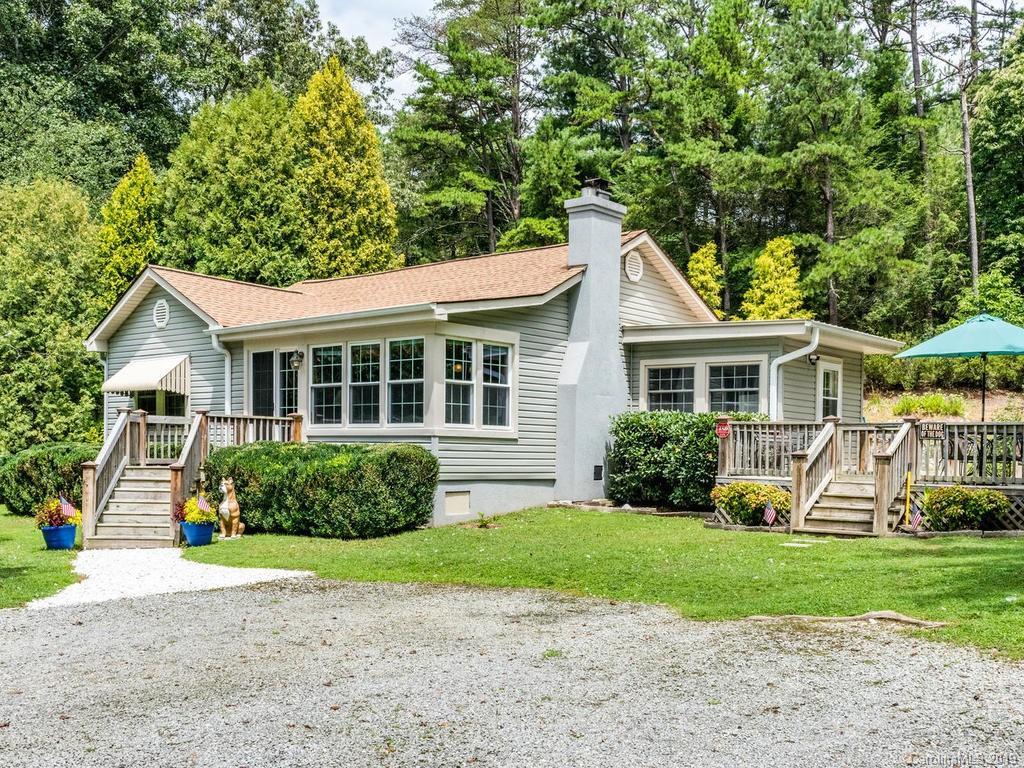 482 Blue House Rd., Hendersonville, NC 28792