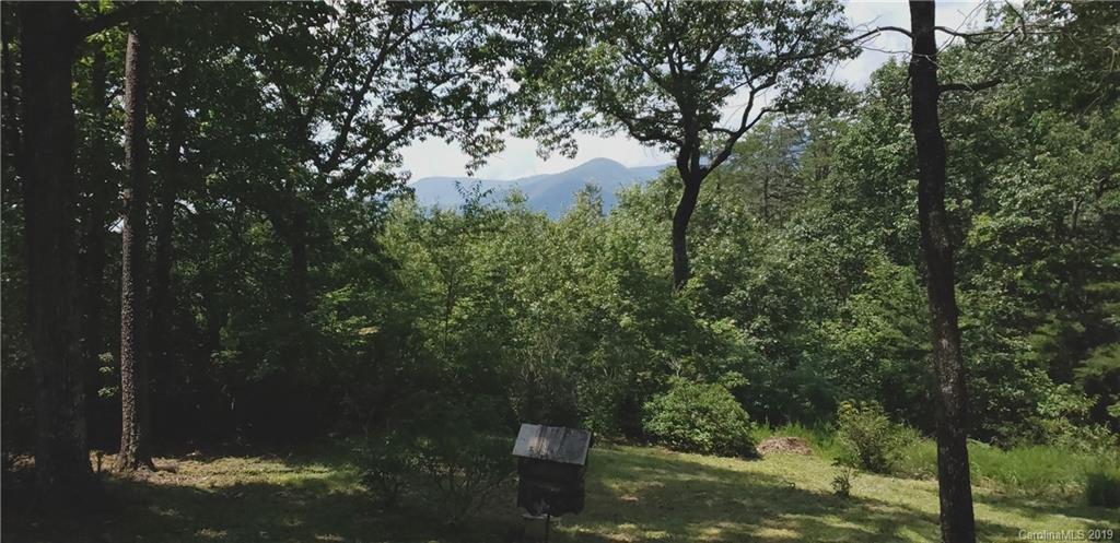 128 Pearson Cir., Lake Lure, NC 28746