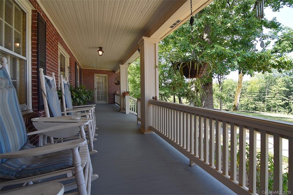 824 S Main St., Mount Holly, NC 28120