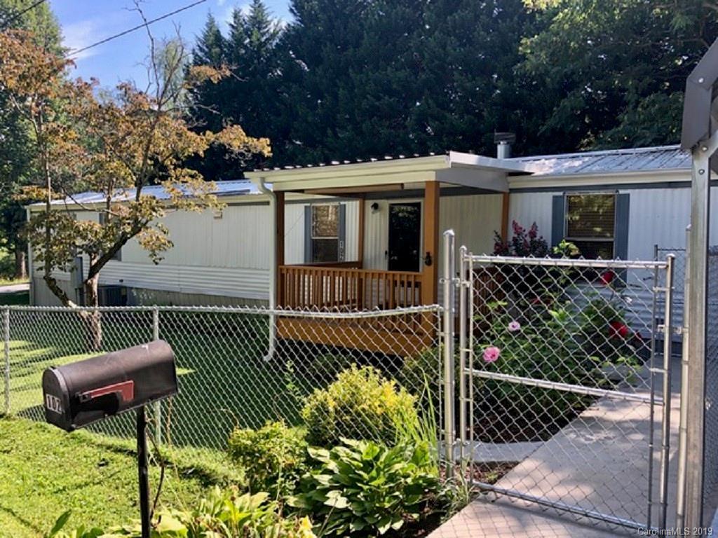 102 Holly Ave., East Flat Rock, NC 28726