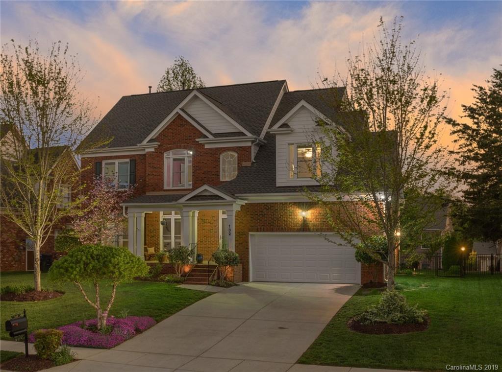 132 Oxford Dr., Mooresville, NC 28115