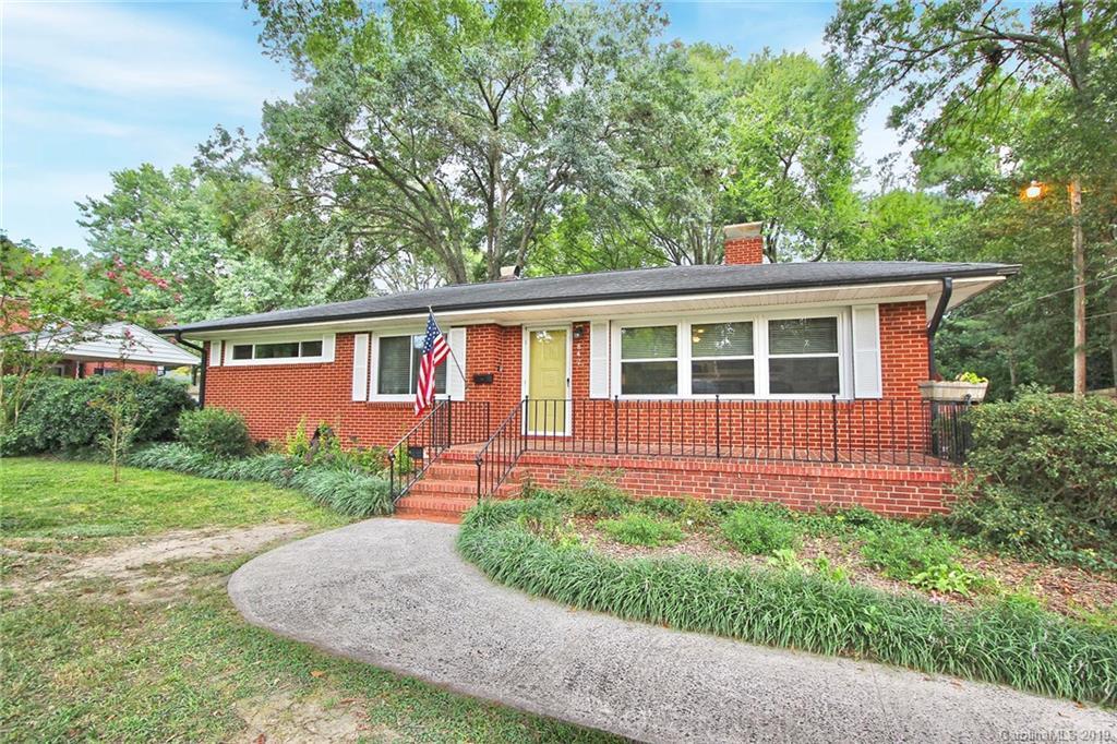 842 Hillcrest Ave., Gastonia, NC 28052