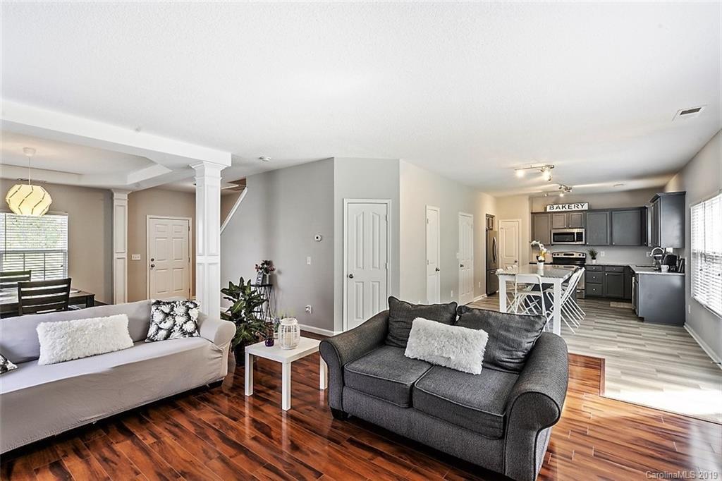 6735 Goldenwillow Dr., Charlotte, NC 28215