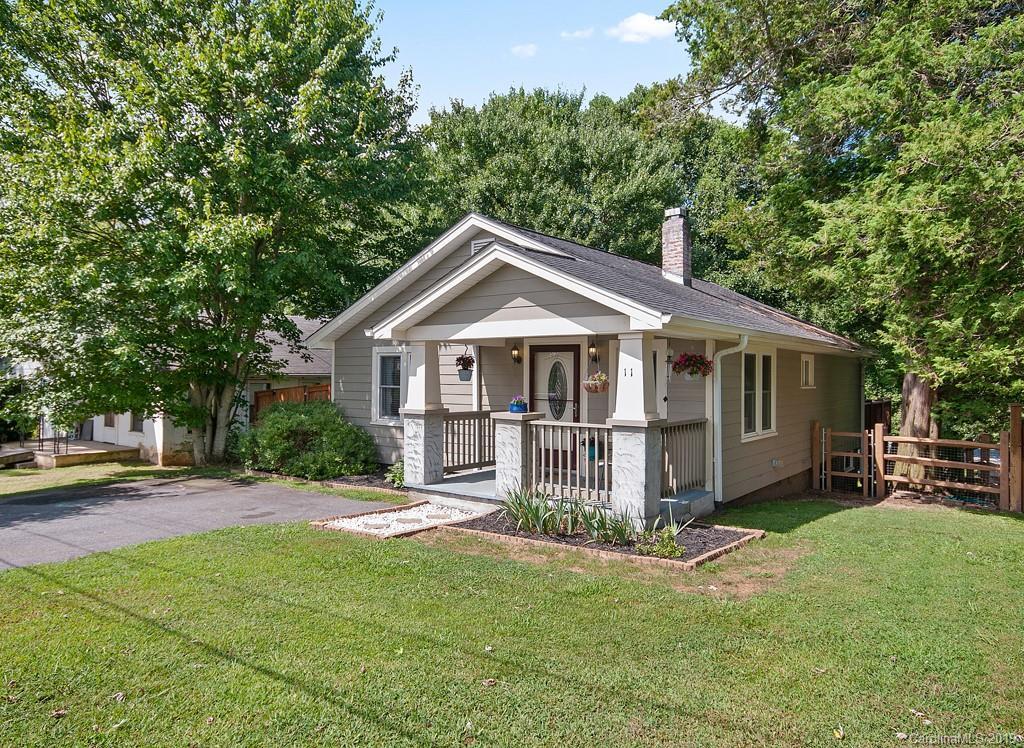 11 Oakcrest Dr., Asheville, NC 28806